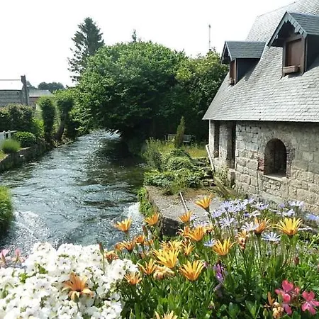 Les Eaux Du Moulin Piscine Chauffee Et Jacuzzi Holiday home *