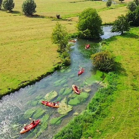 Les Eaux Du Moulin Piscine Chauffee Et Jacuzzi Holiday home