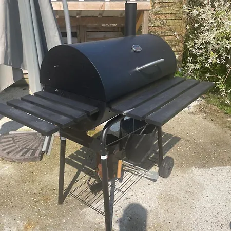 Les Eaux Du Moulin Piscine Chauffee Et Jacuzzi Holiday home *