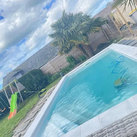 Holiday home Les Eaux Du Moulin Piscine Chauffee Et Jacuzzi