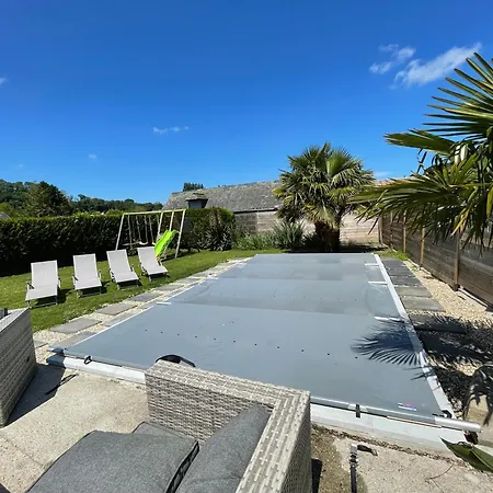 Les Eaux Du Moulin Piscine Chauffee Et Jacuzzi