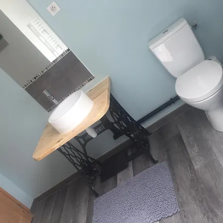 Les Eaux Du Moulin Piscine Chauffee Et Jacuzzi Holiday home *