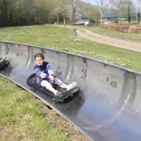 Les Eaux Du Moulin Piscine Chauffee Et Jacuzzi Vittefleur