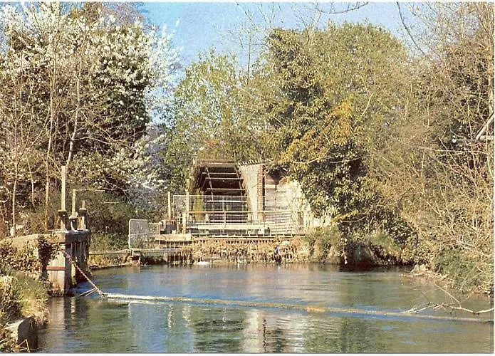 Holiday home Les Eaux Du Moulin Piscine Chauffee Et Jacuzzi