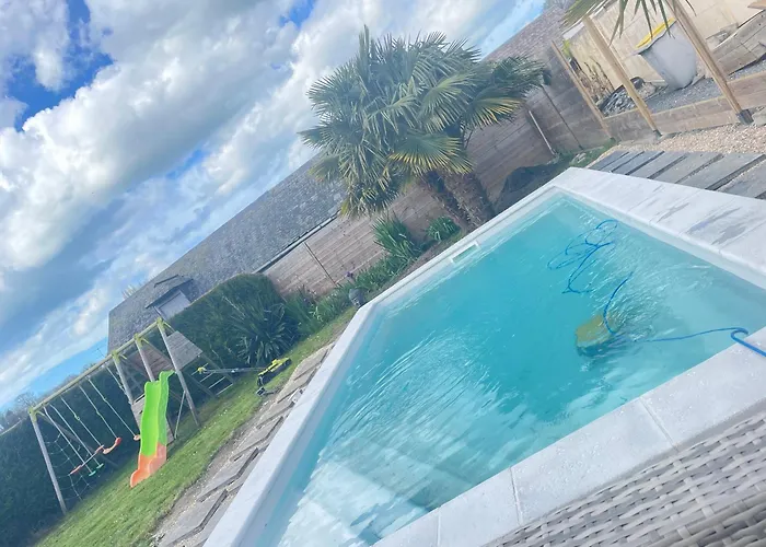 Holiday home Les Eaux Du Moulin Piscine Chauffee Et Jacuzzi