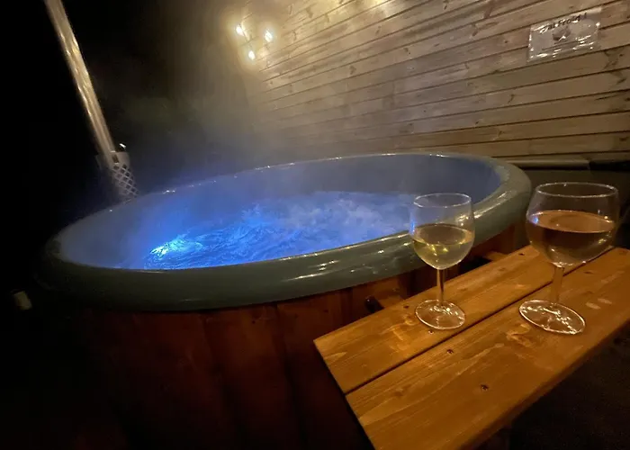 Les Eaux Du Moulin Piscine Chauffee Et Jacuzzi Holiday home Vittefleur