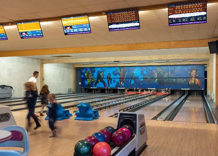 Les Eaux Du Moulin Piscine Chauffee Et Jacuzzi *